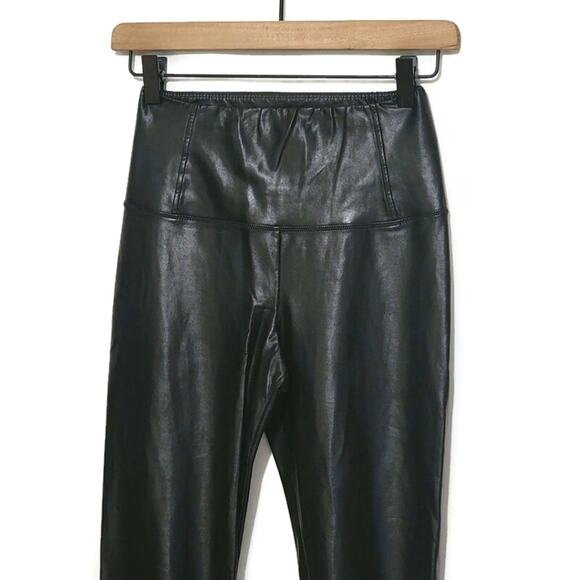 Aritzia Wilfred Free Vegan Faux Leather Black Skinny Legging Pant Chic Size XXS - Picture 3 of 13